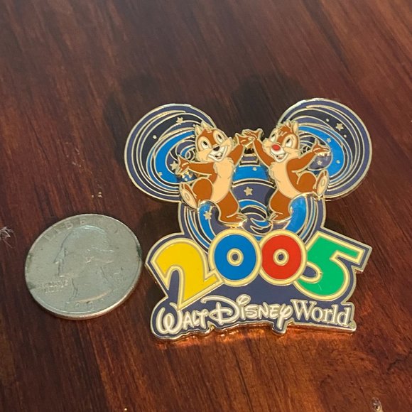 2005 Chip And Dale Pin Where The Party Never Ends Disney World Pin - Picture 2 of 4